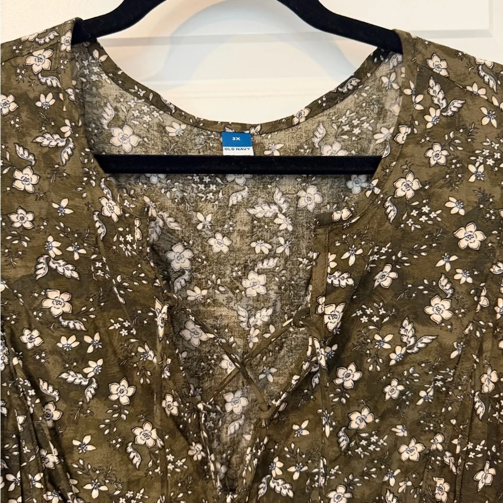 Old Navy Floral Green Dress with Lace Up Detail - Picture 2 of 5